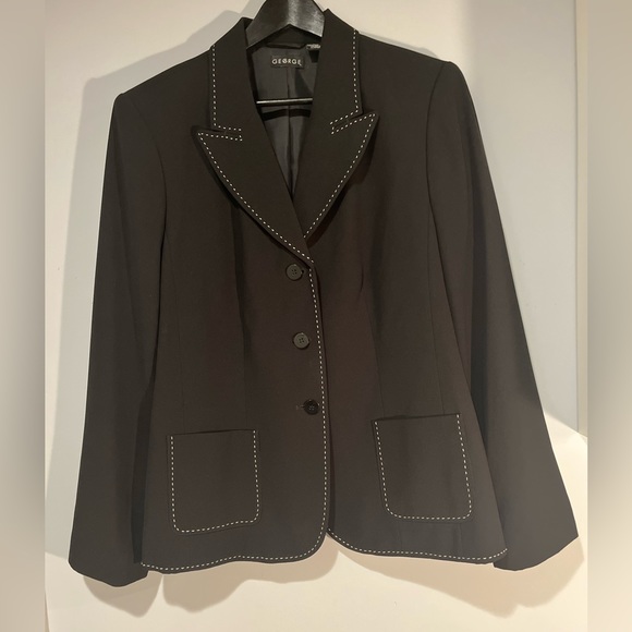 Brand name is George black blazer jacket US size 12. - Picture 3 of 6